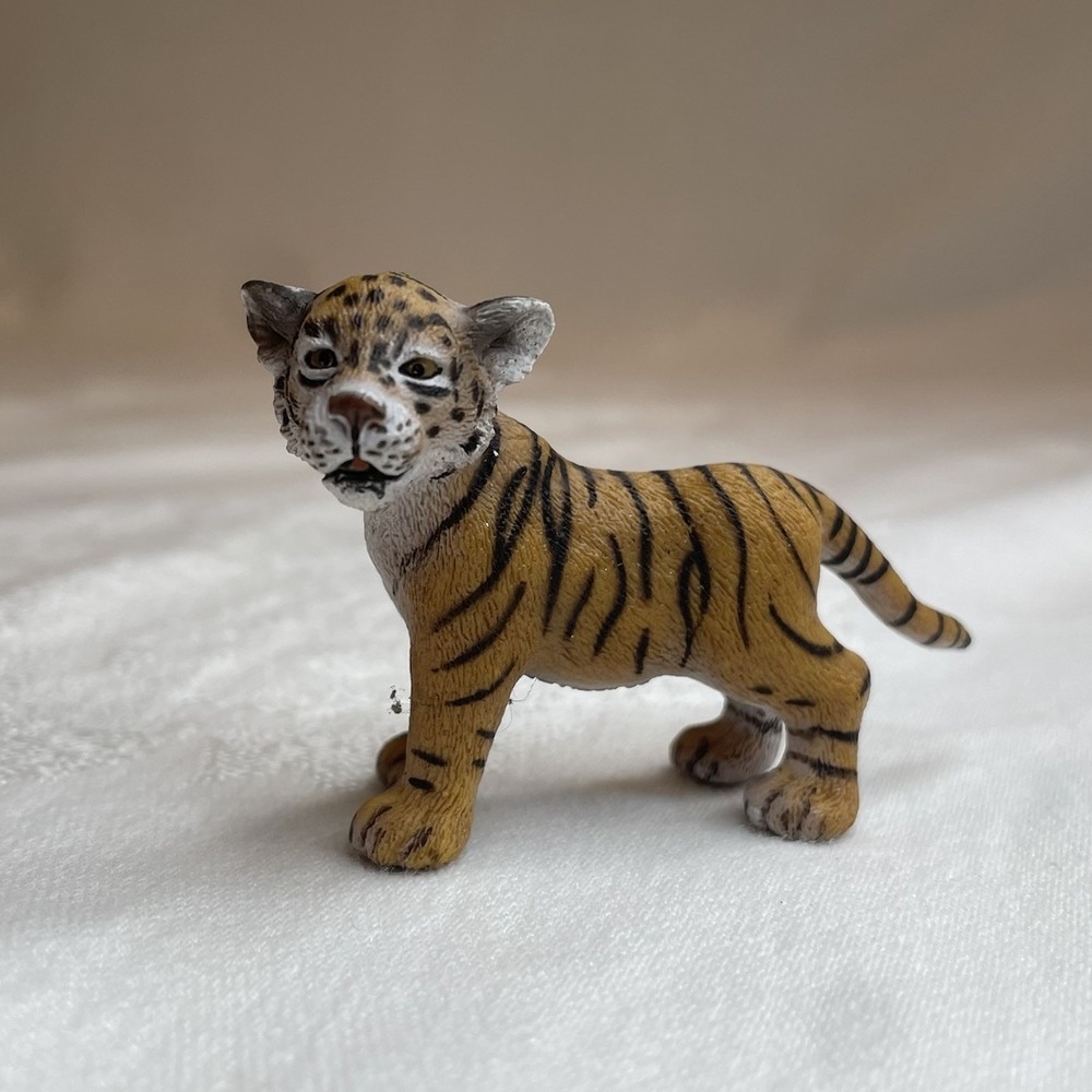 Schleich TIGER CUB Wildlife Figurine Retired Toy Collectible